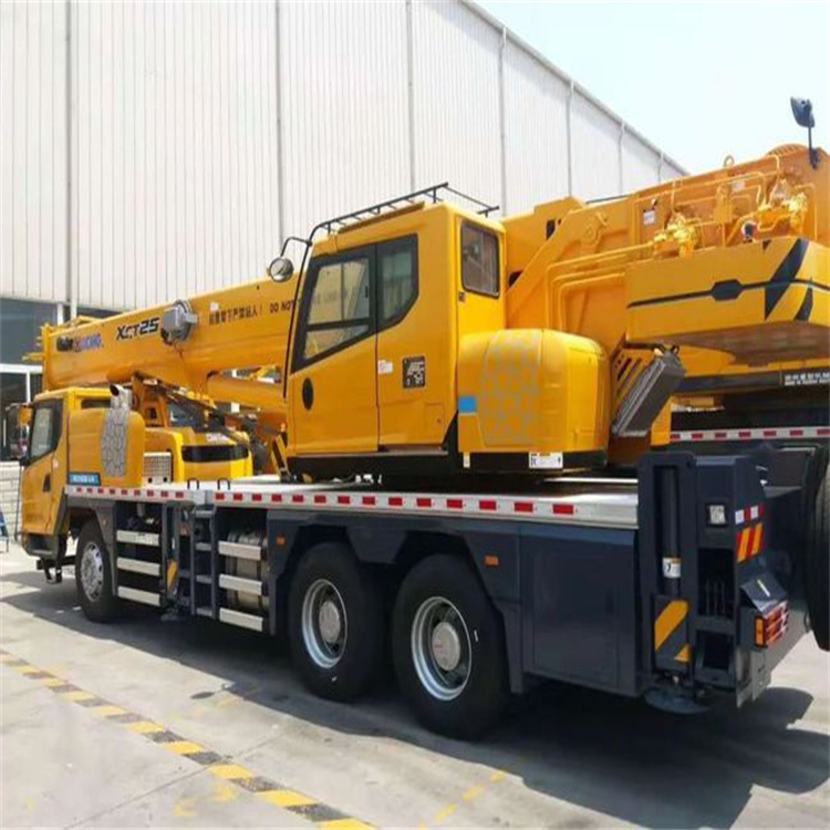 丹巴离这最近出租吊车电话